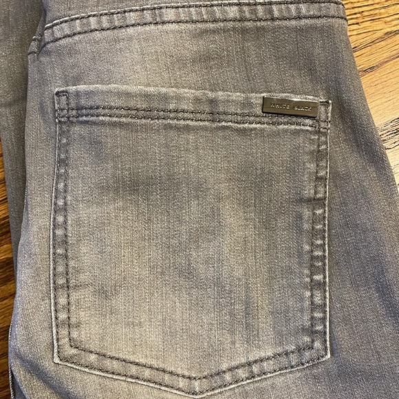 Women’s White House Black Market Gray Skinny Jeans Size 6 High-Rise Worn Twice - Picture 8 of 10